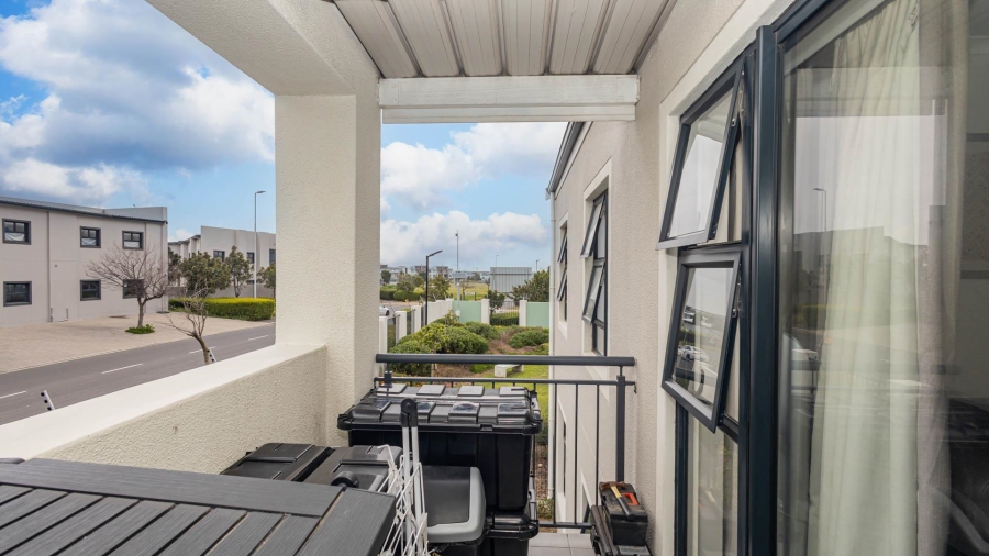 2 Bedroom Property for Sale in Burgundy Estate Western Cape